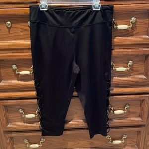 Xersion Black Capri Leggings with Side Lattice Detail